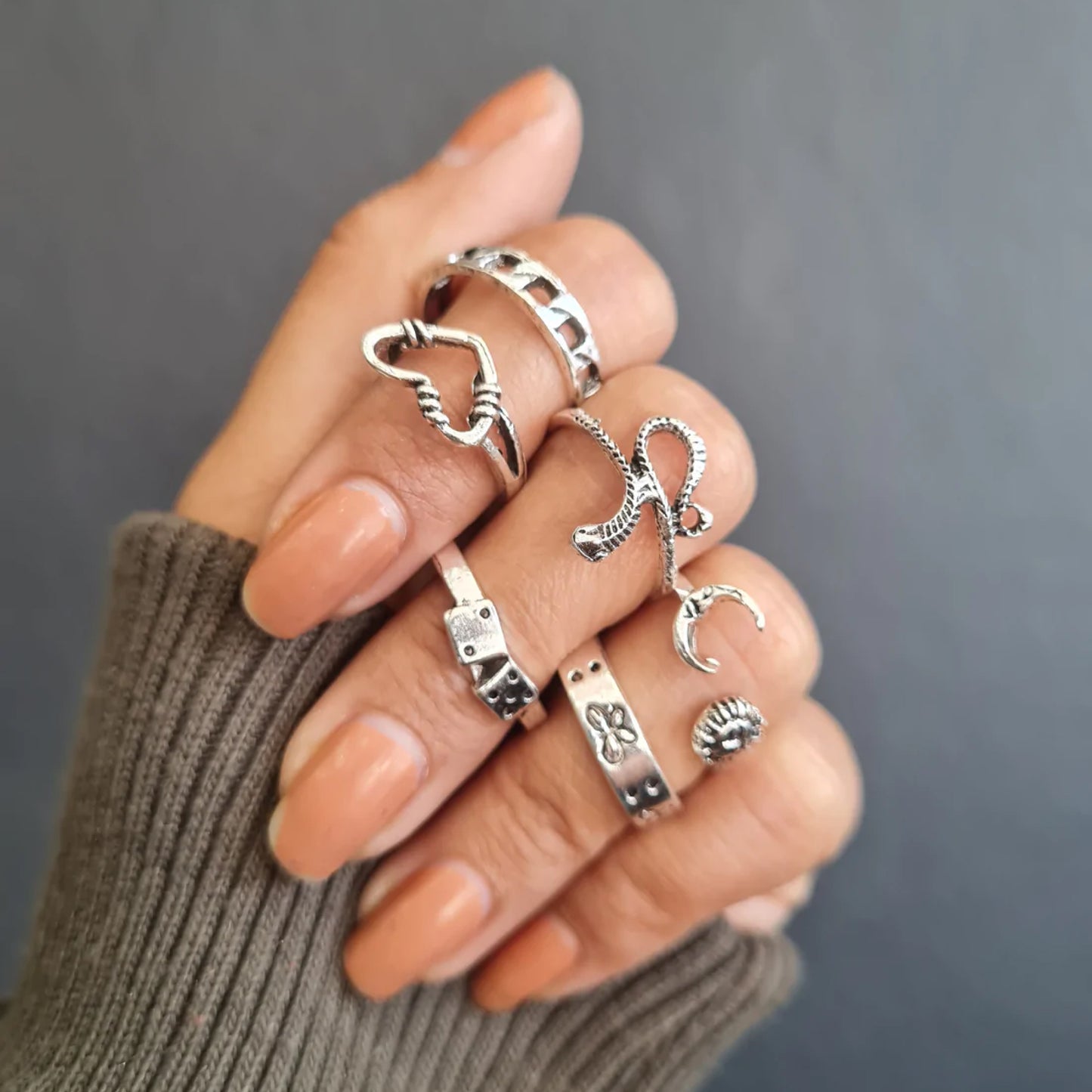 Trendy Set Ring For Fashionable Women(Code:R84)