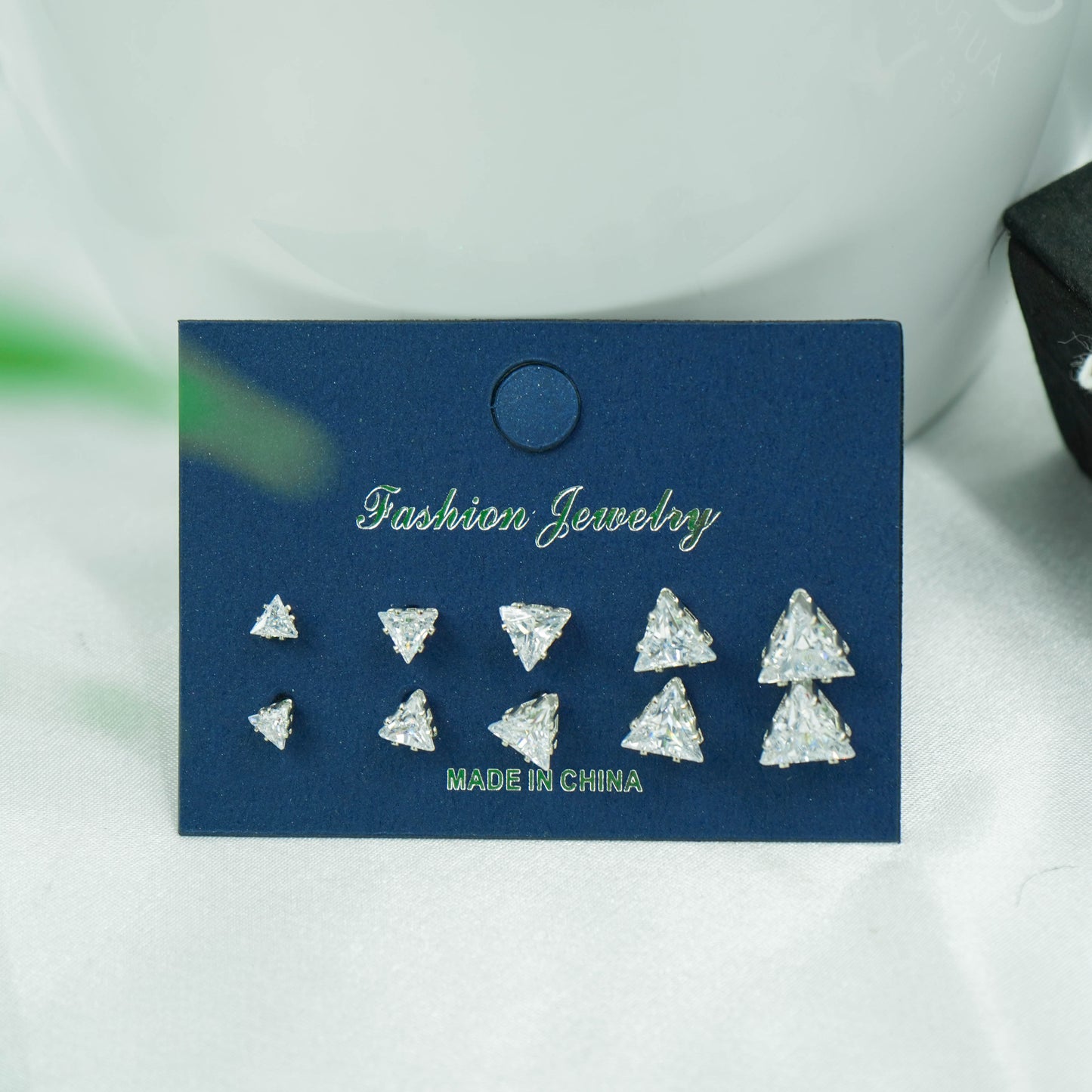 Beautiful Trendy Earrings(Code:E86)