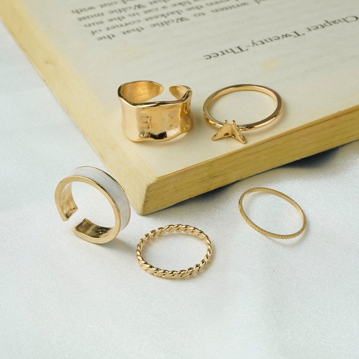 Trendy Set Ring For Fashionable Women(Code:R17)
