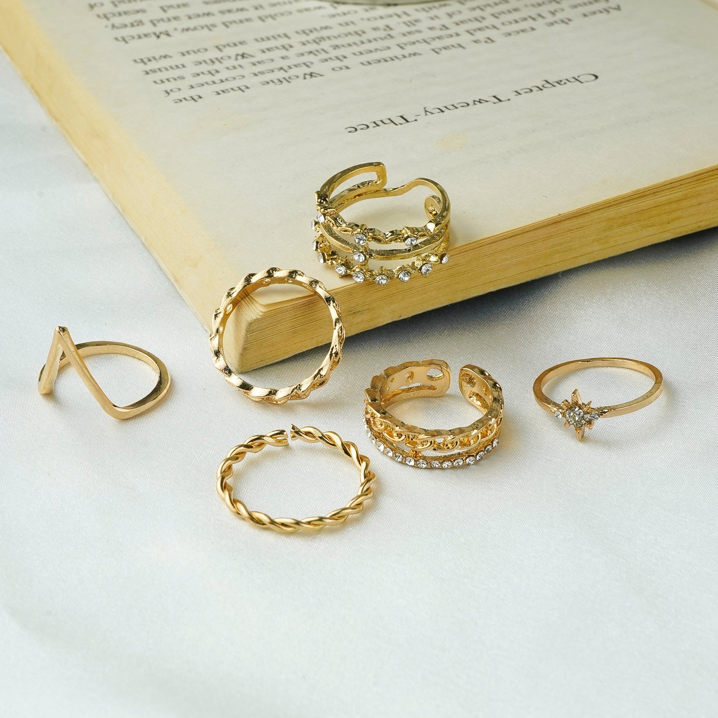 Trendy Set Ring For Fashionable Women(Code:R35)