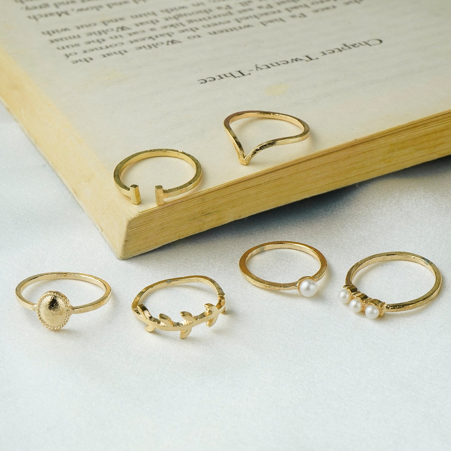 Trendy Set Ring For Fashionable Women(Code:R47)